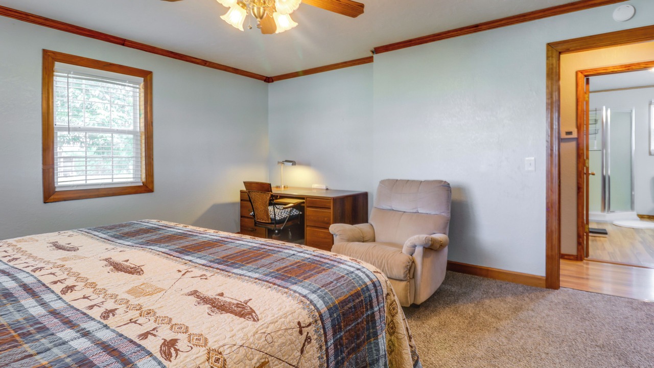 Photo of Bedroom in Newkirk