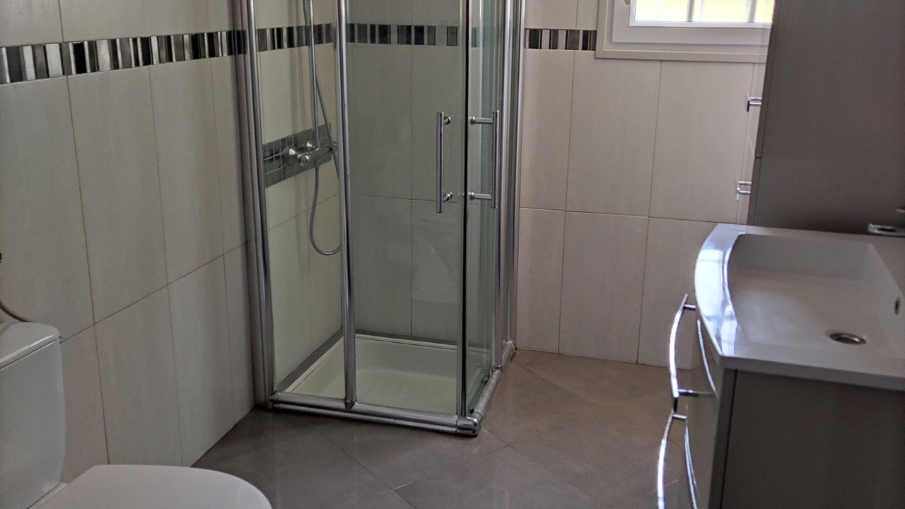 Photo of Bathroom in Avrille