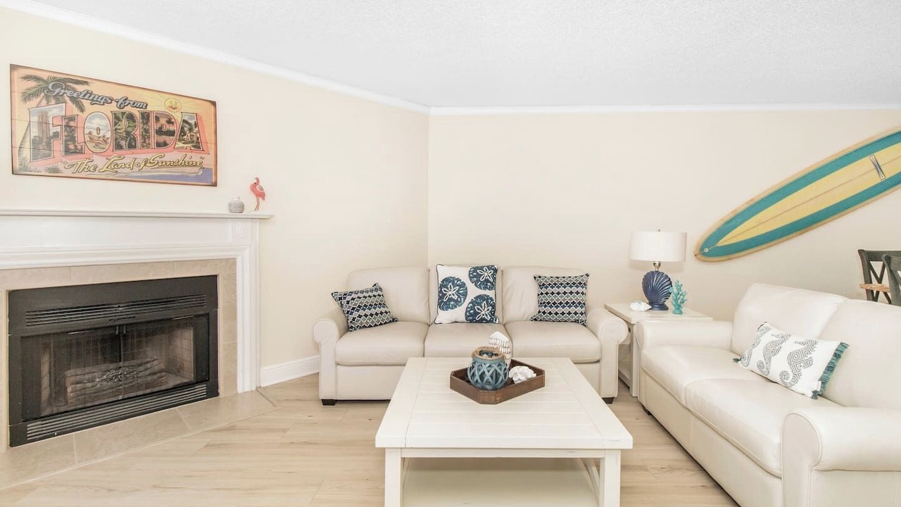 Photo of Livingroom in Indian Shores