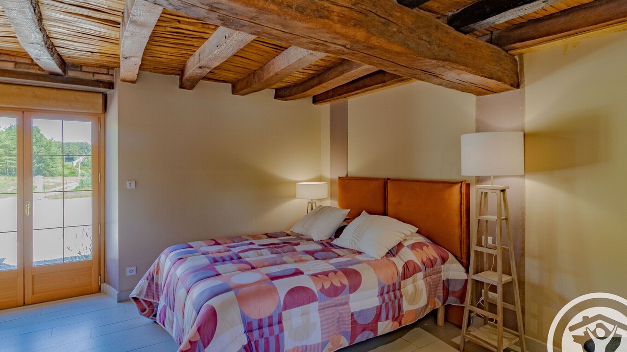 Photo of Bedroom in Echemire