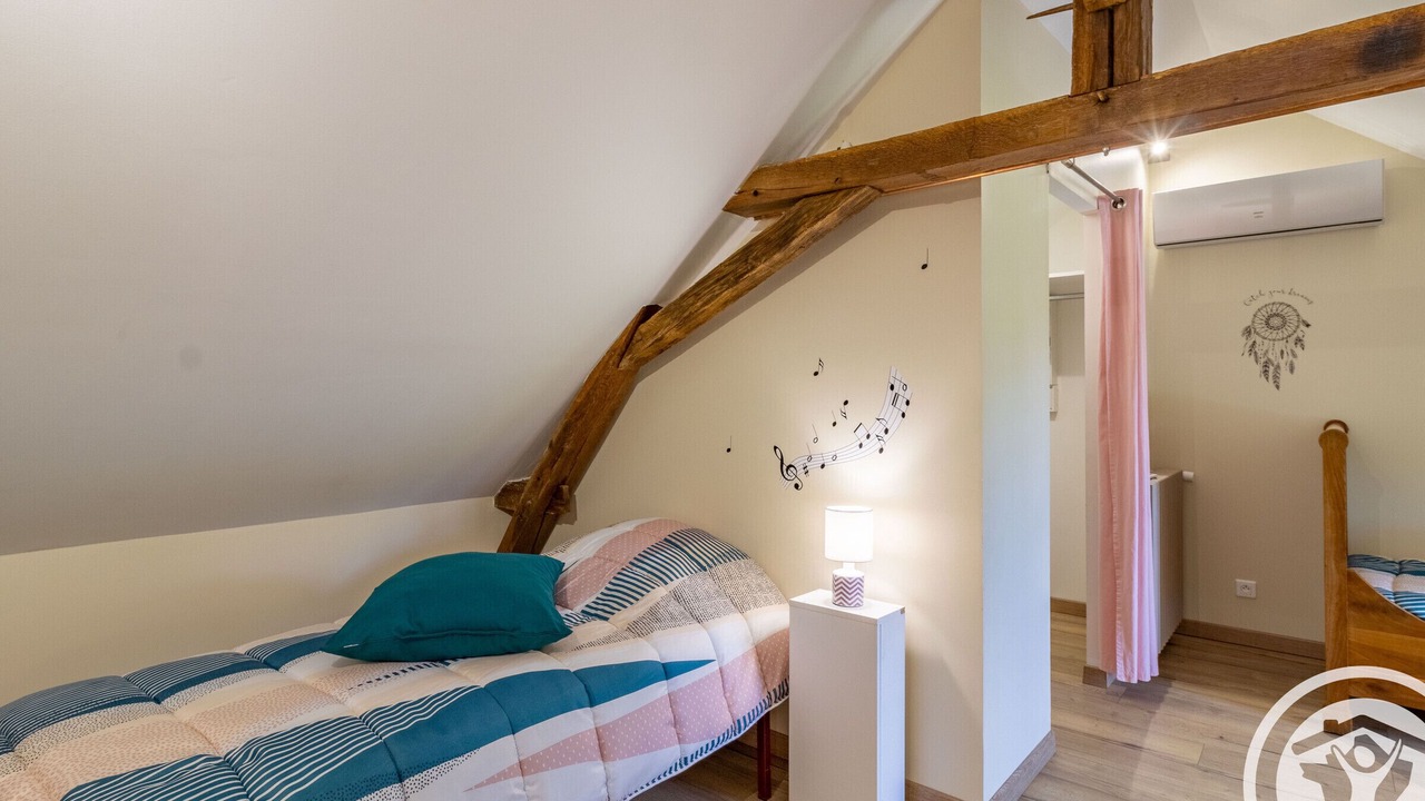 Photo of Bedroom in Echemire