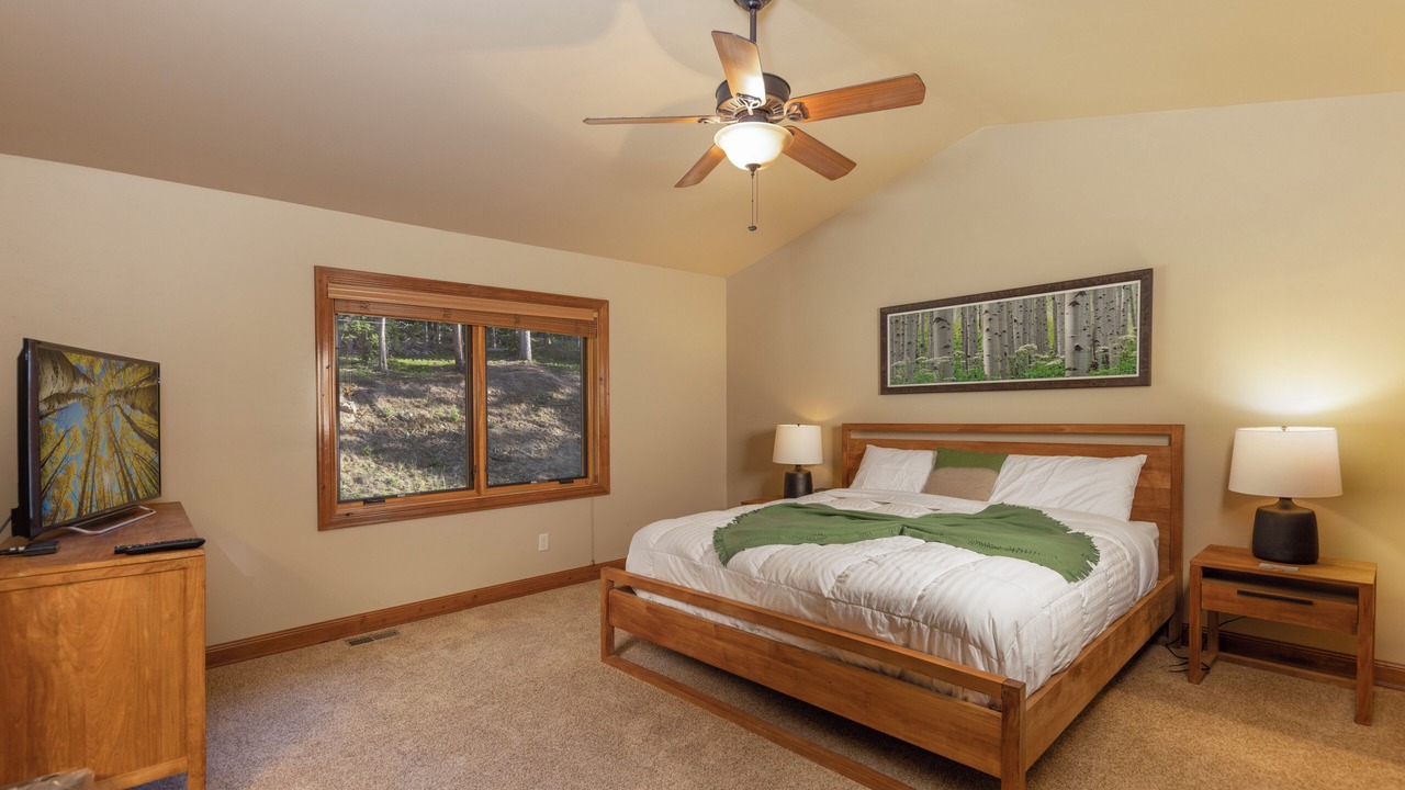 Photo of Bedroom in Woodmoor