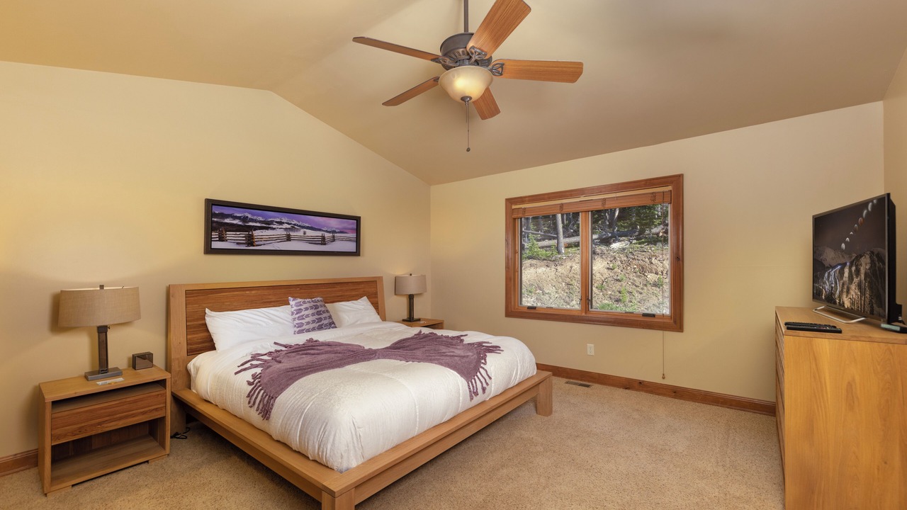 Photo of Bedroom in Woodmoor