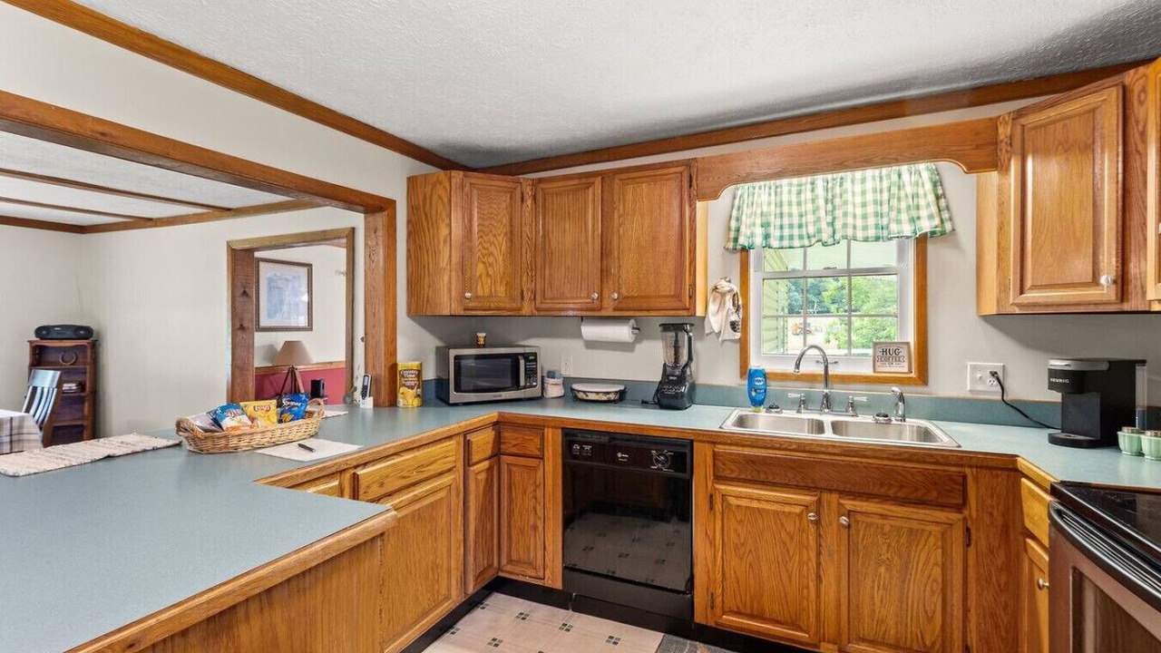 Photo of Kitchen in Clay City