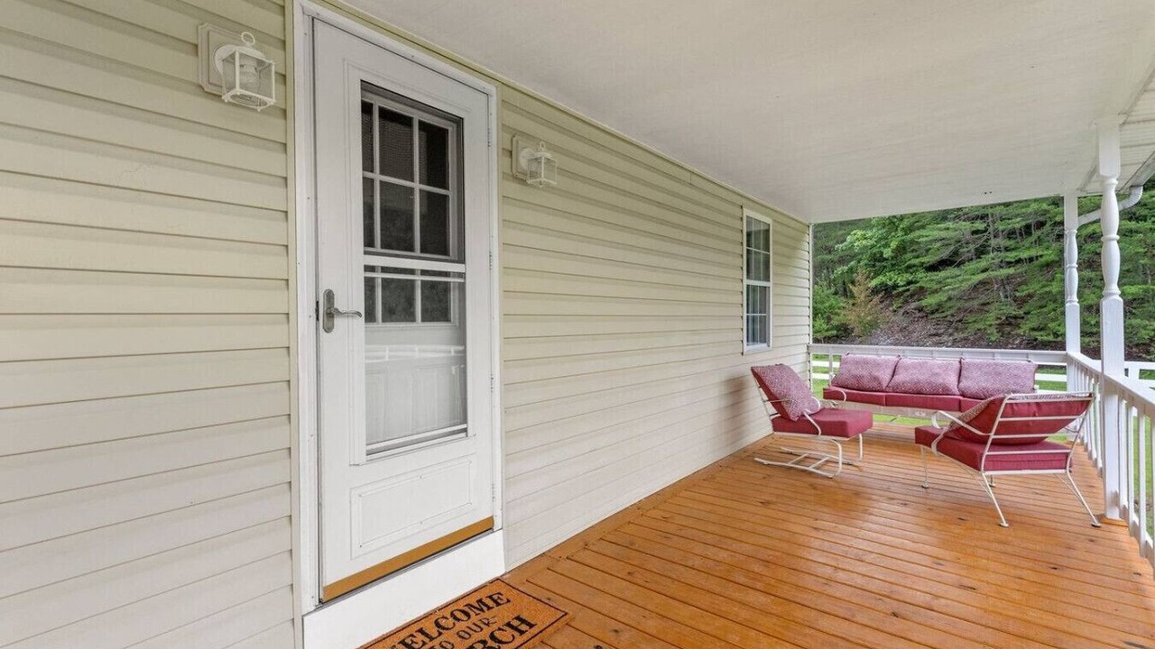 Photo of Patio Balcony in Clay City