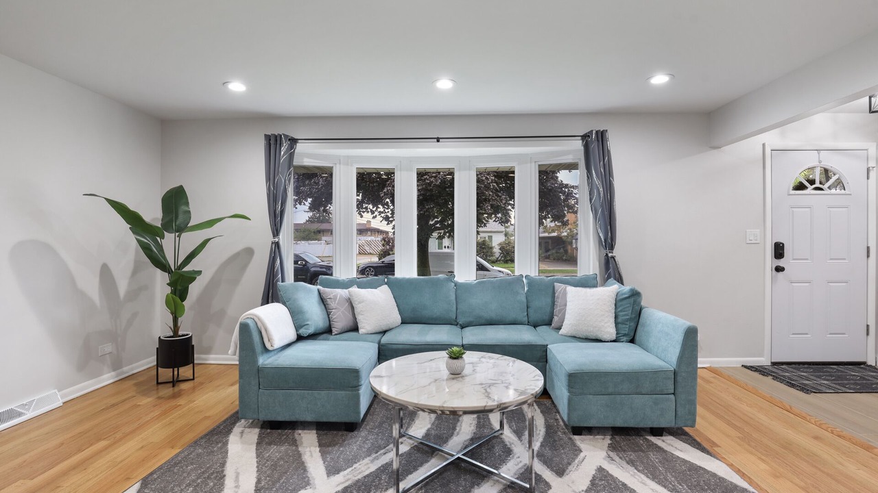 Photo of Livingroom in Brookfield