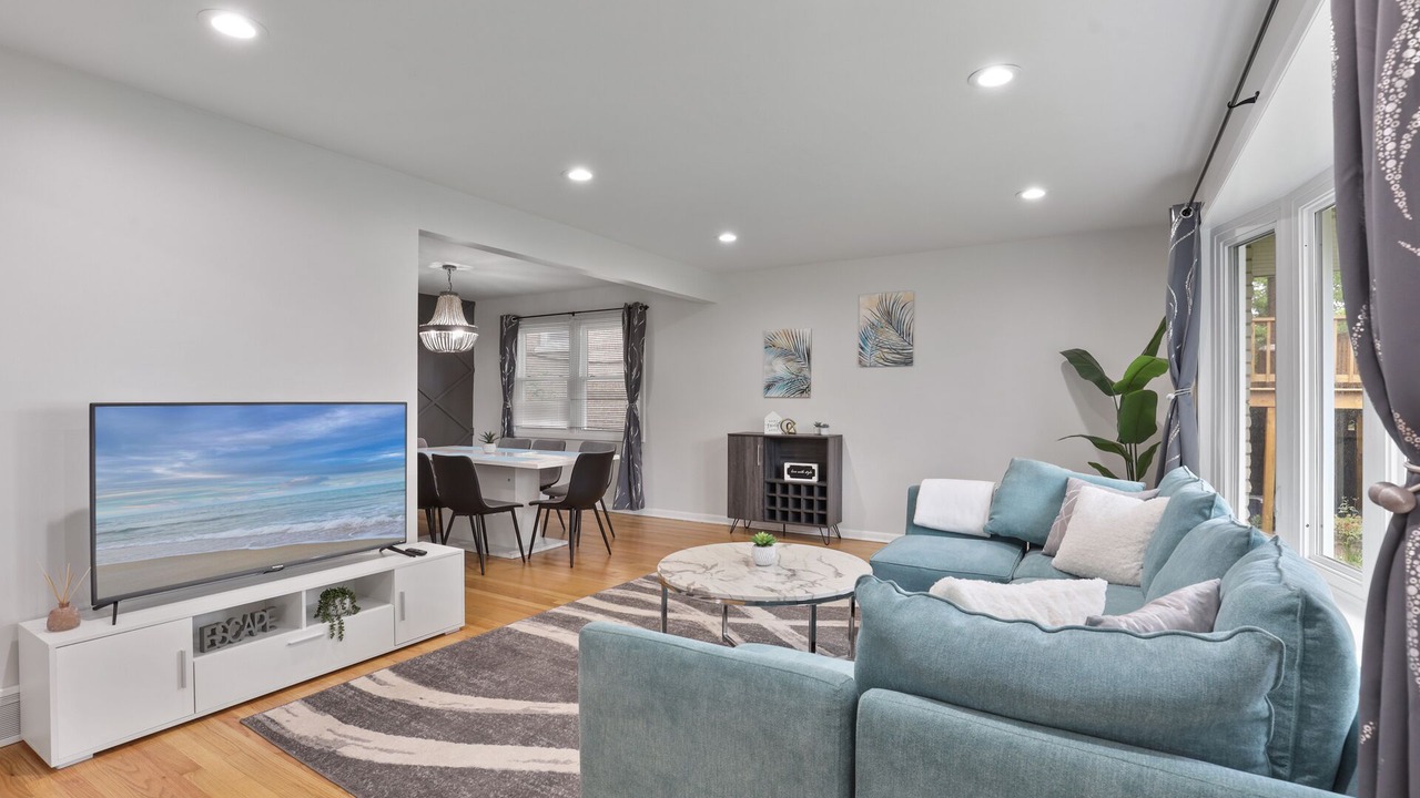 Photo of Livingroom in Brookfield