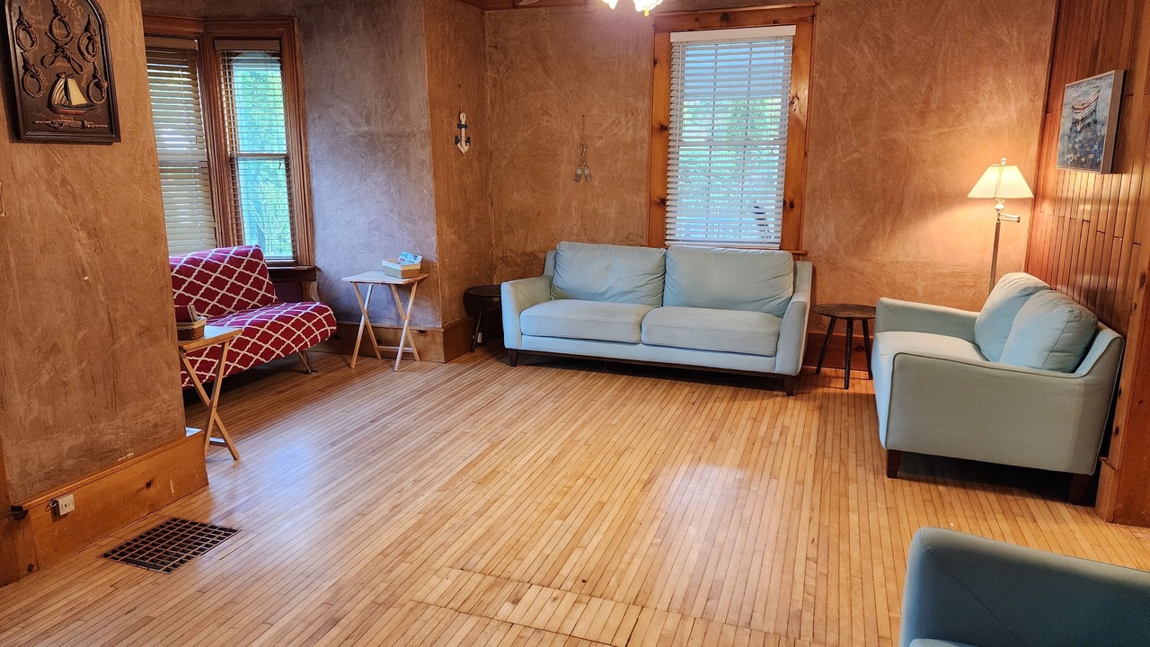 Photo of Livingroom in Port Elgin