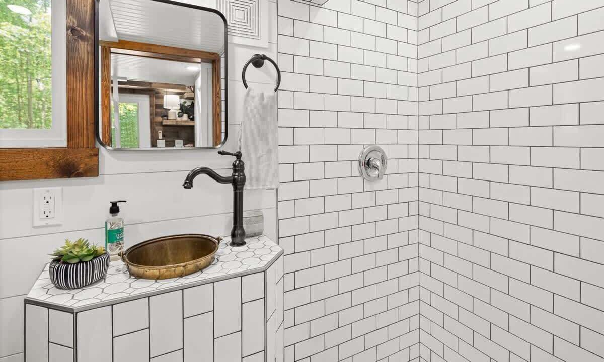 Photo of Bathroom in Powell