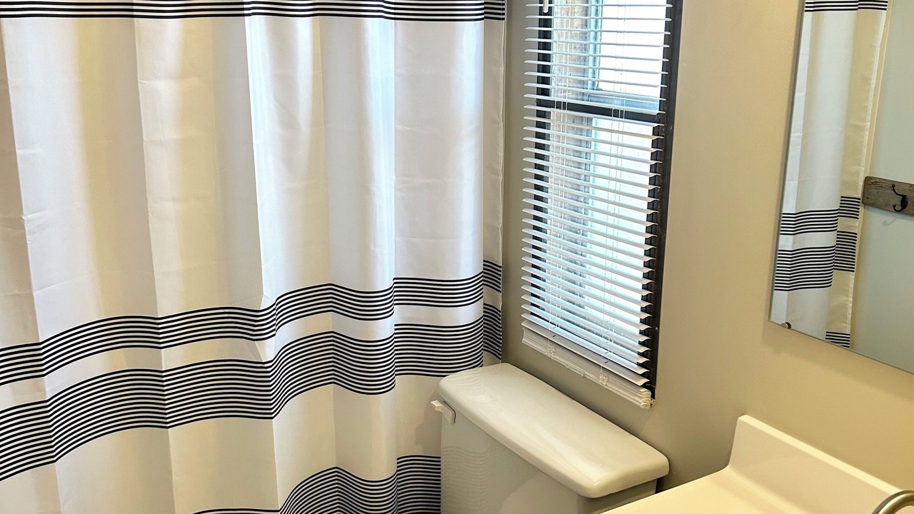 Photo of Bathroom in Edwards County