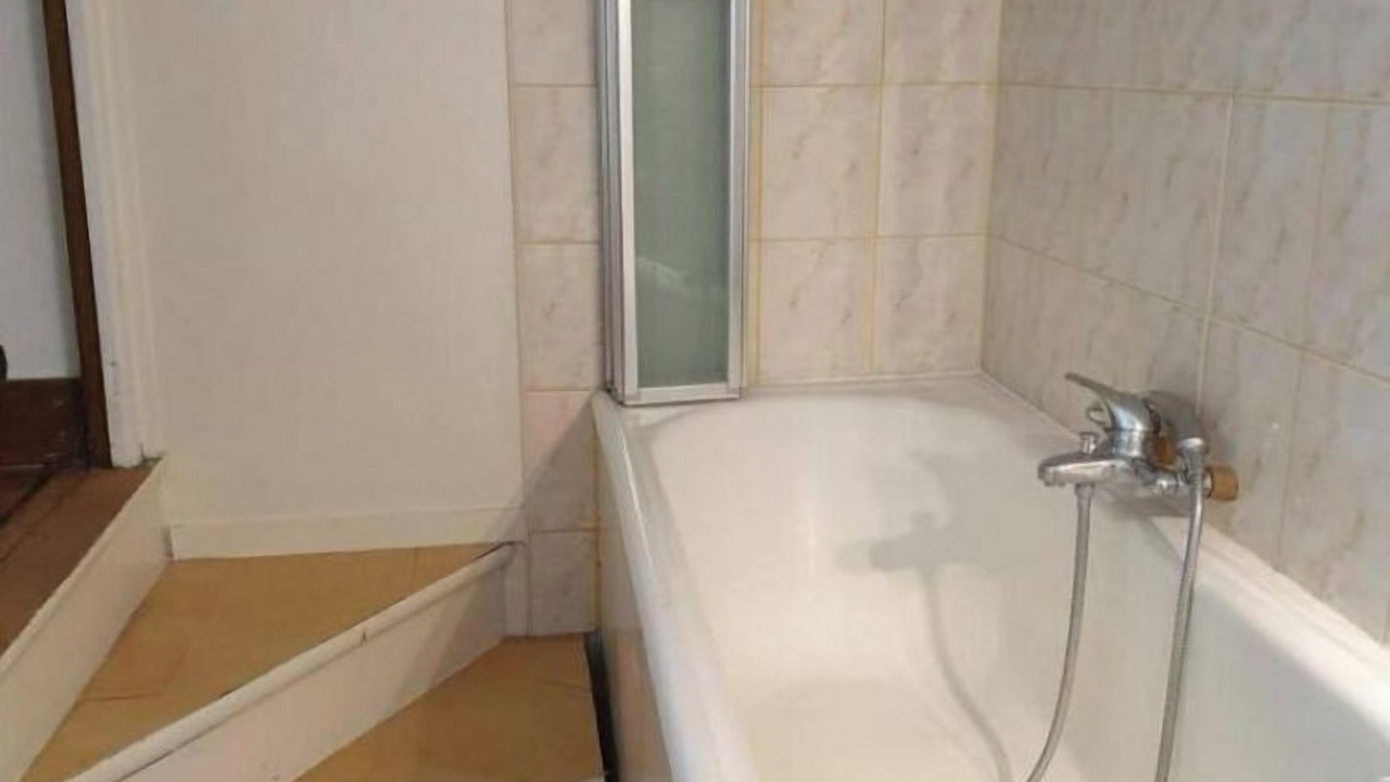 Photo of Bathroom in Clairefontaine-en-Yvelines