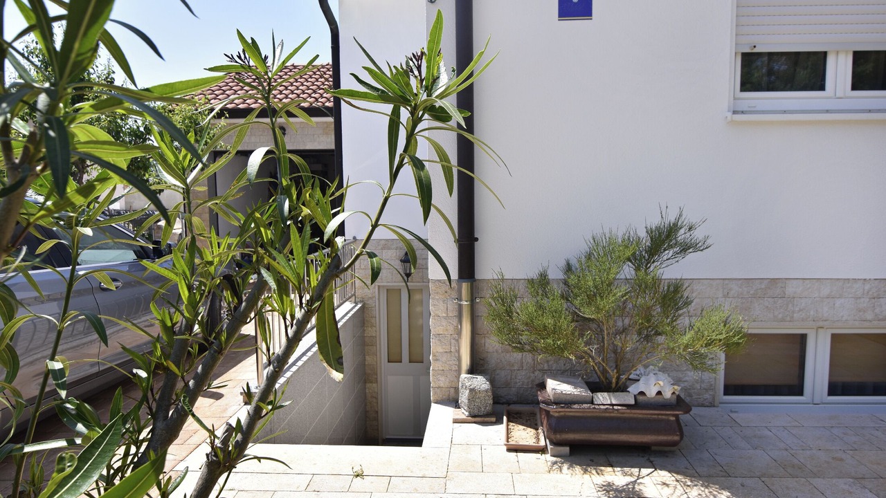 Photo of Outdoor in Krizine