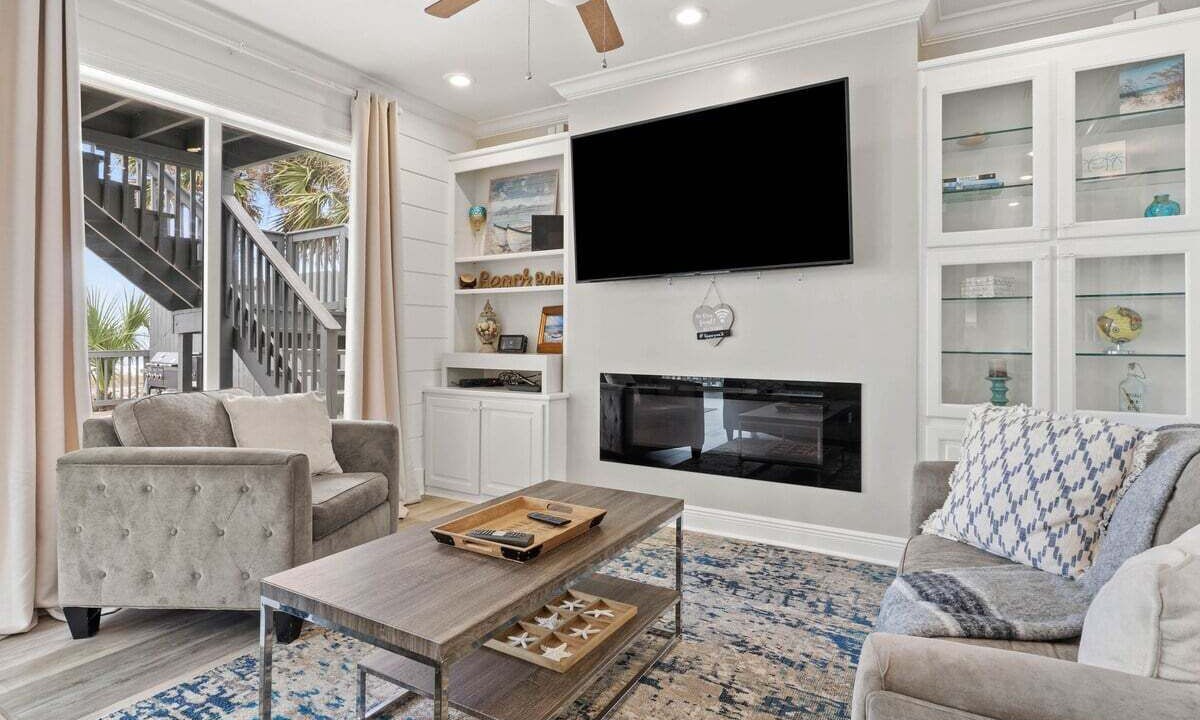 Photo of Livingroom in Bahama Beach