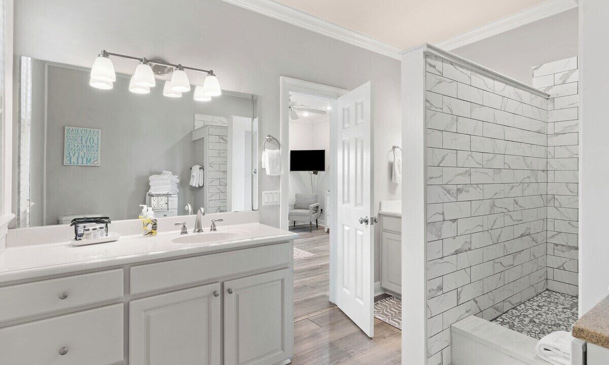 Photo of Others in Bahama Beach