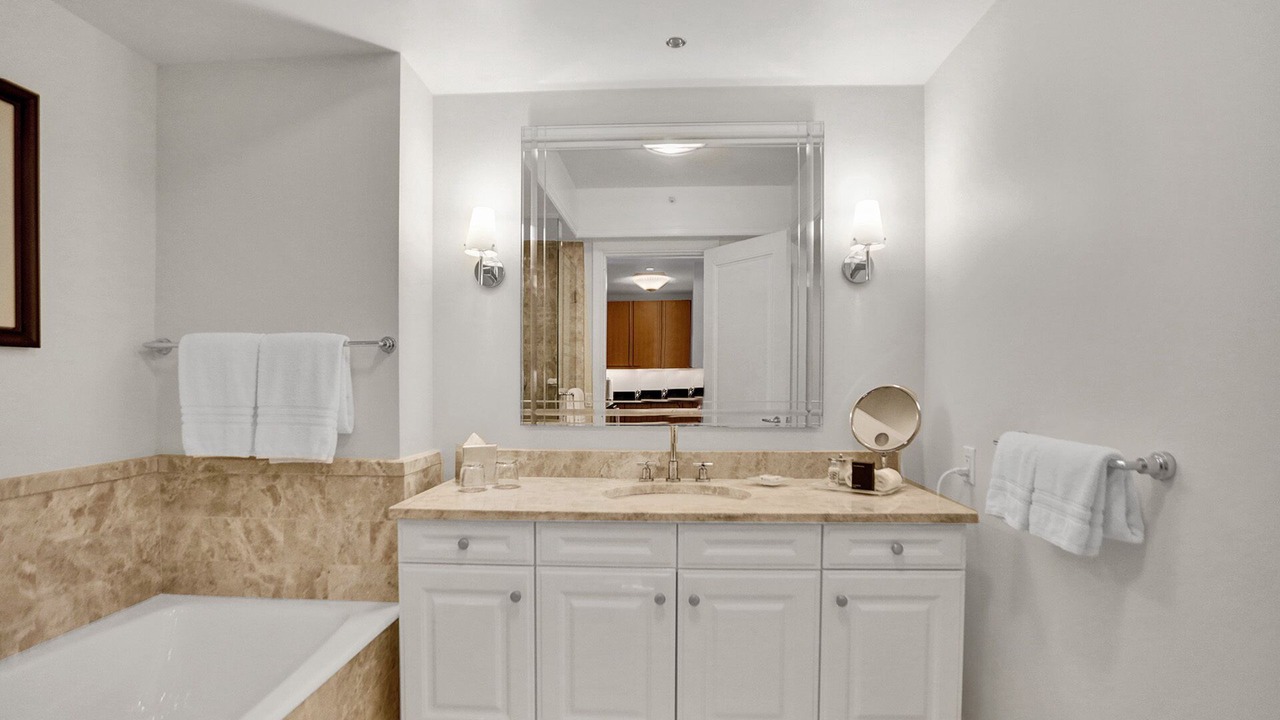 Photo of Bathroom in Brickell