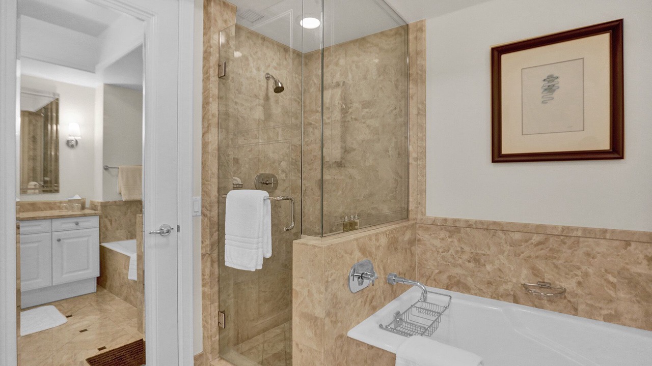 Photo of Bathroom in Brickell