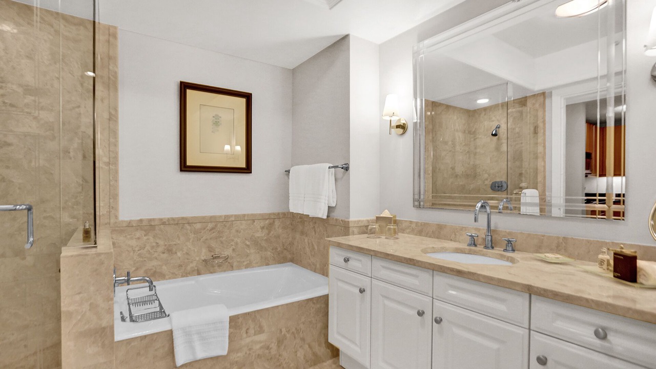 Photo of Bathroom in Brickell