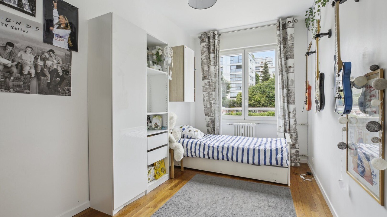 Photo of Bedroom in Saint-Cloud