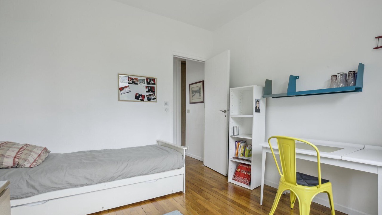Photo of Bedroom in Saint-Cloud