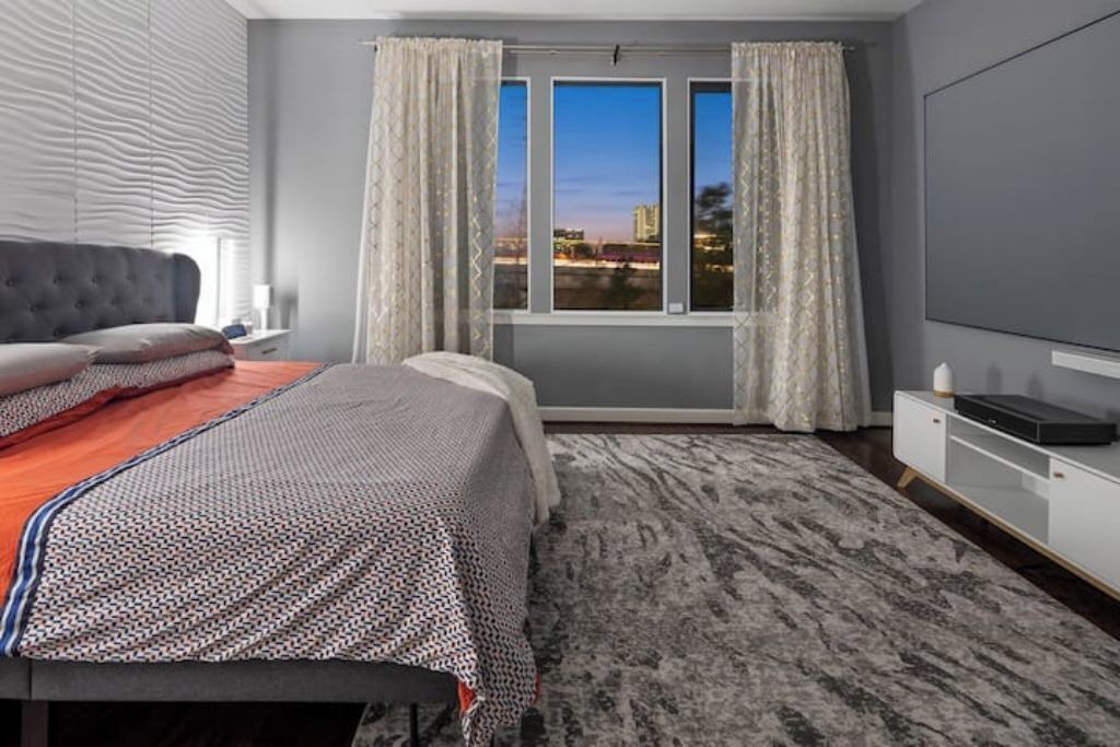 Photo of Bedroom in Neartown