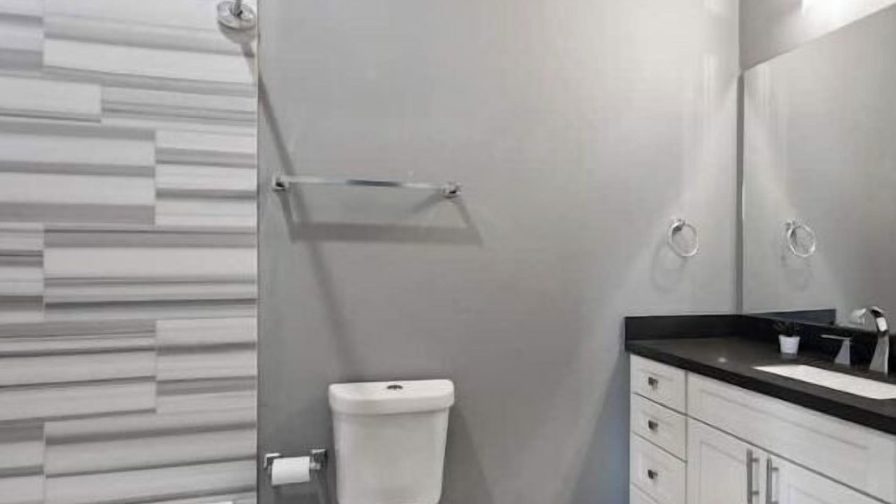 Photo of Bathroom in Neartown