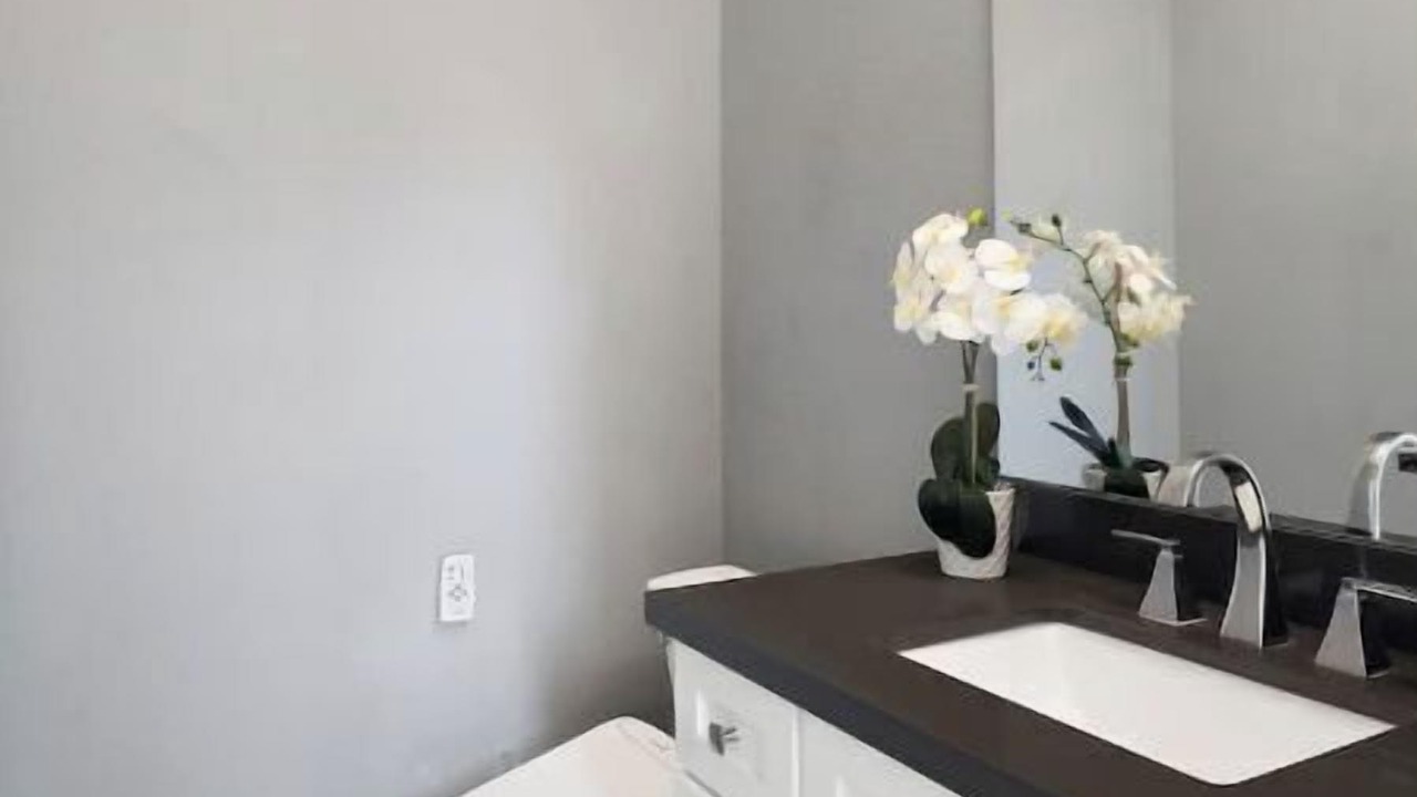 Photo of Bathroom in Neartown
