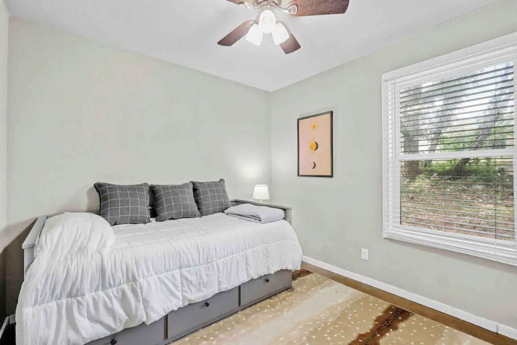 Photo of Bedroom in Whitney