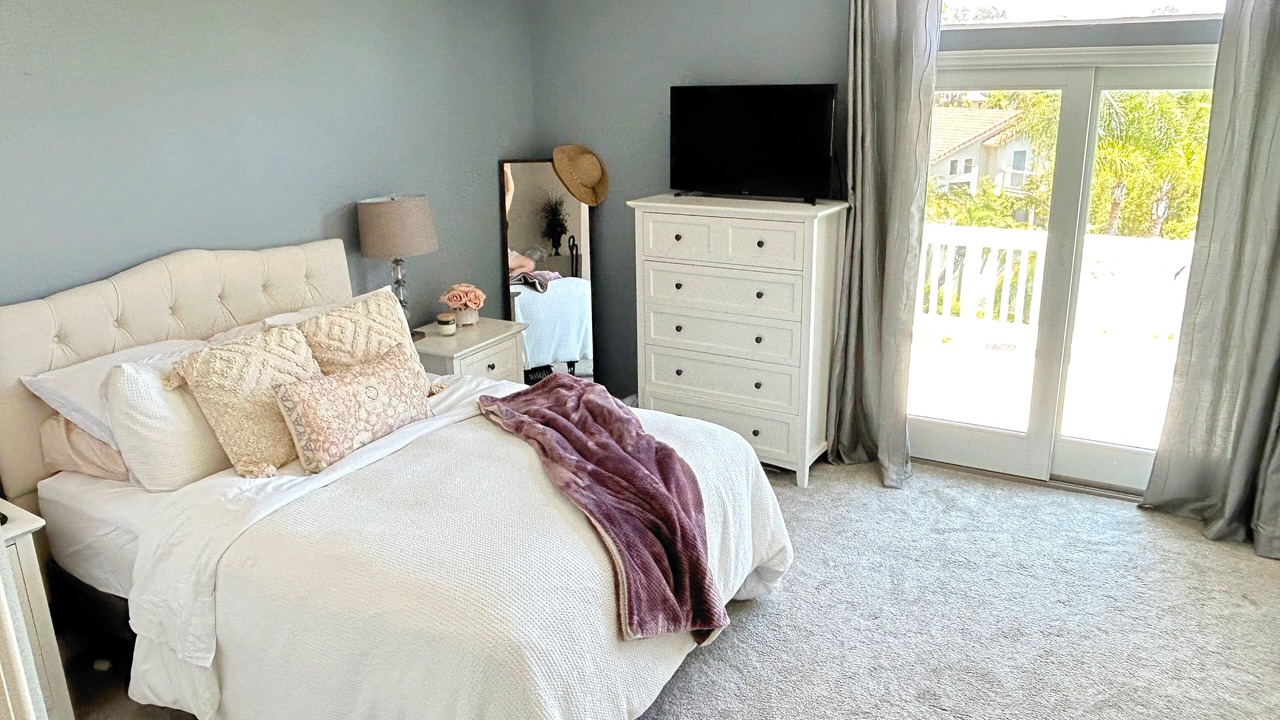 Photo of Bedroom in Vista