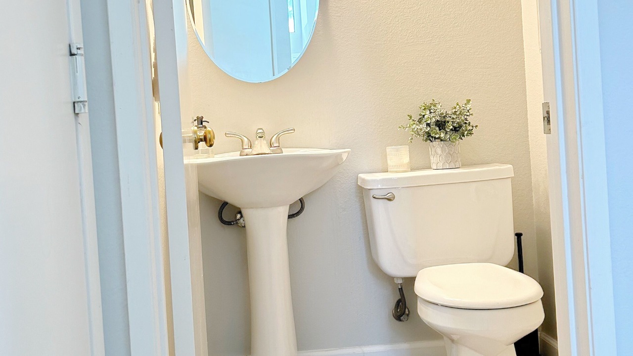 Photo of Bathroom in Vista