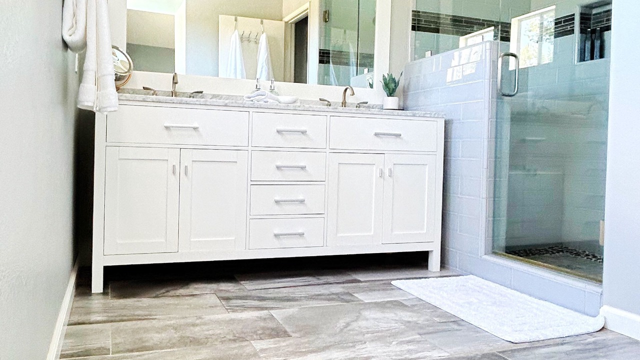 Photo of Bathroom in Vista