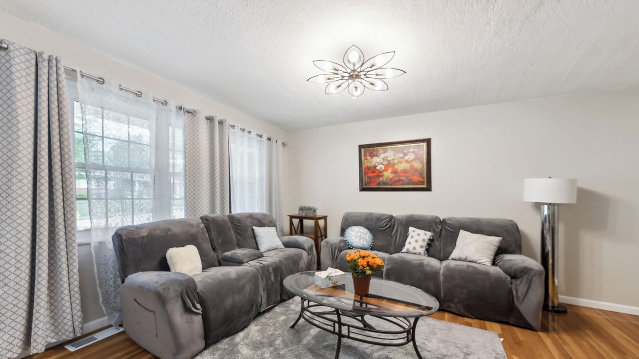 Photo of Bedroom in Mehlville