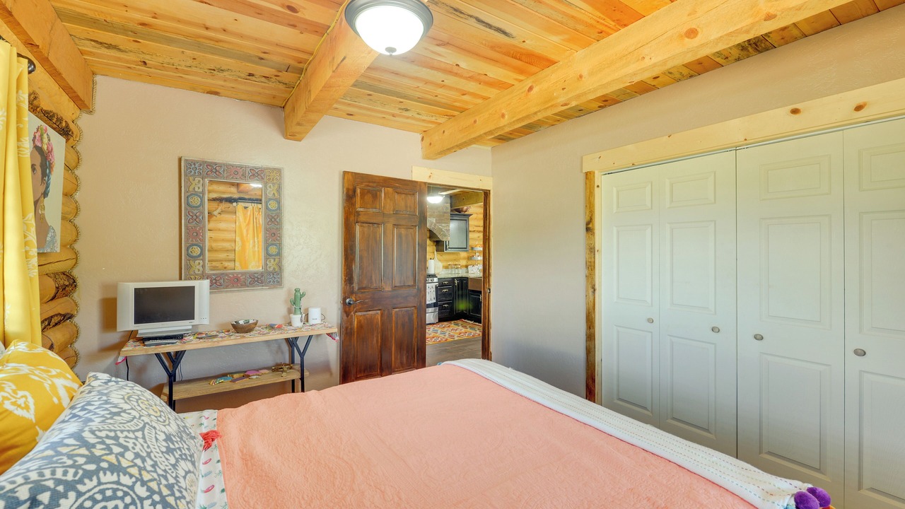 Photo of Bedroom in Kemmerer