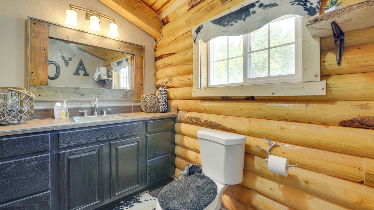 Photo of Bathroom in Kemmerer