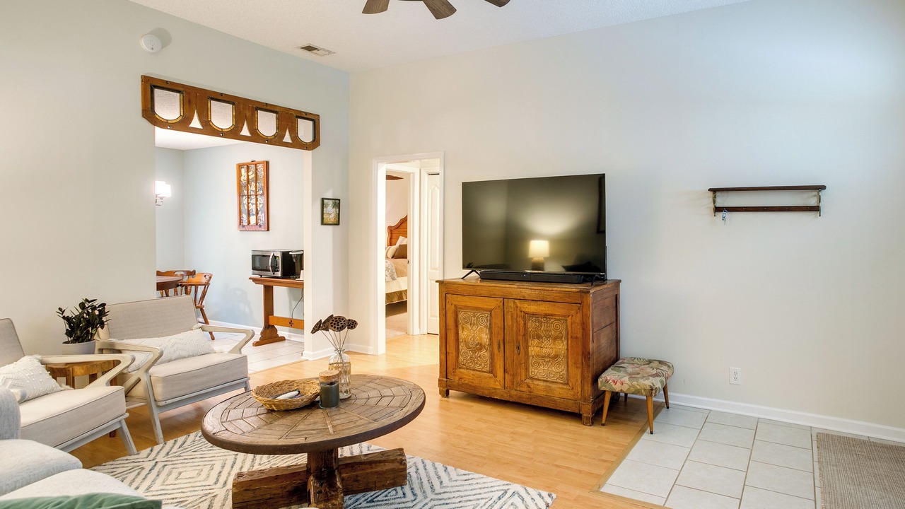 Photo of Livingroom in Darien