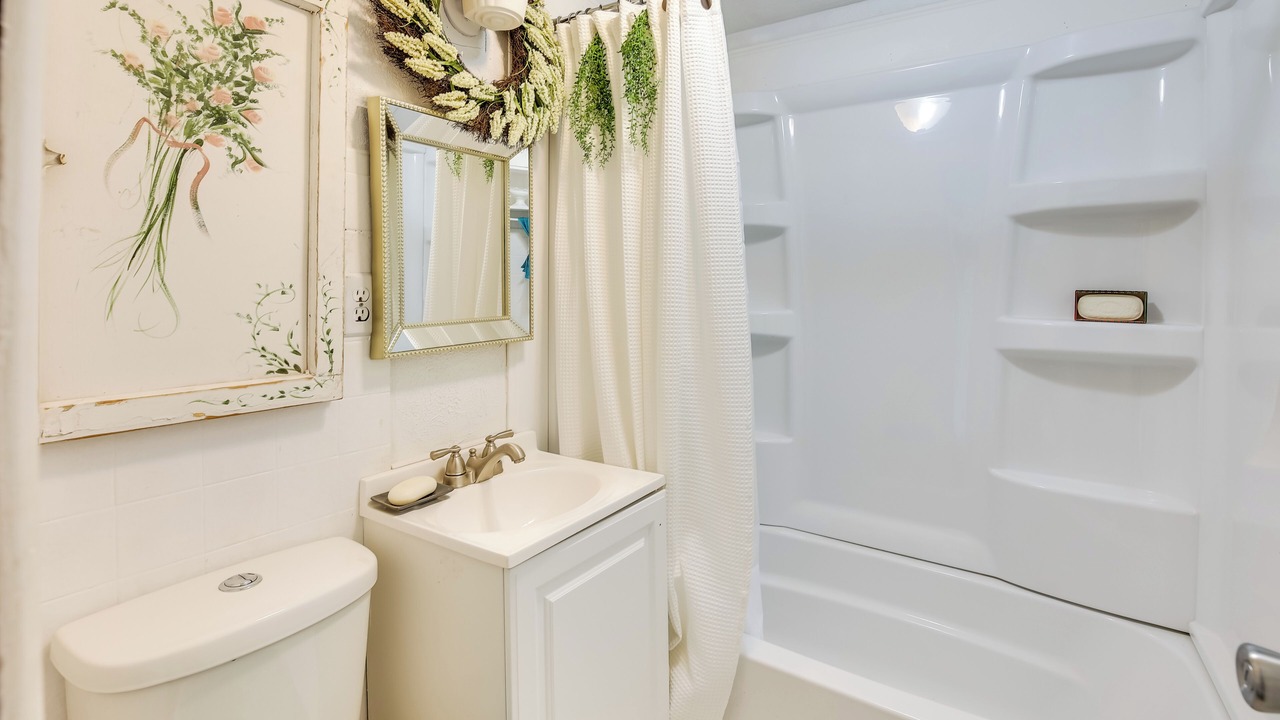 Photo of Bathroom in Gillette