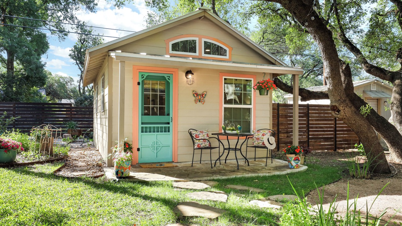 Photo of Outdoor in Whispering Oaks