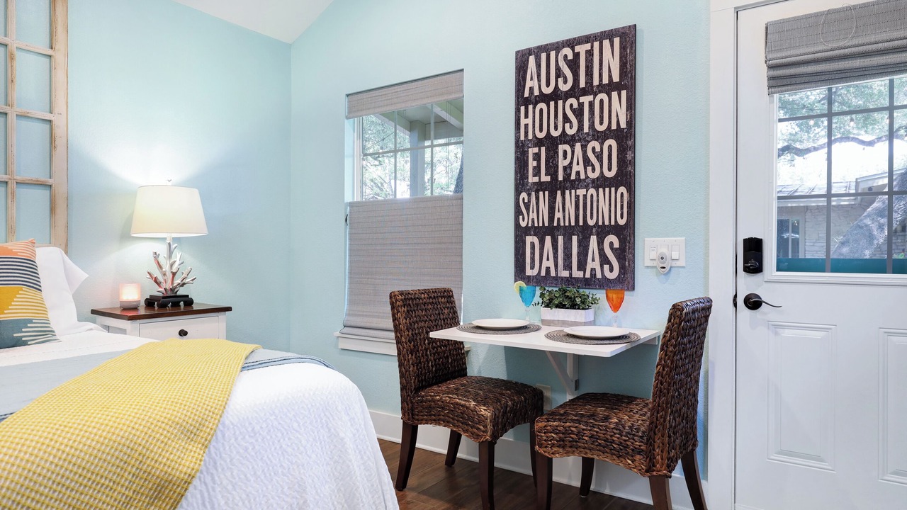 Photo of Bedroom in Whispering Oaks