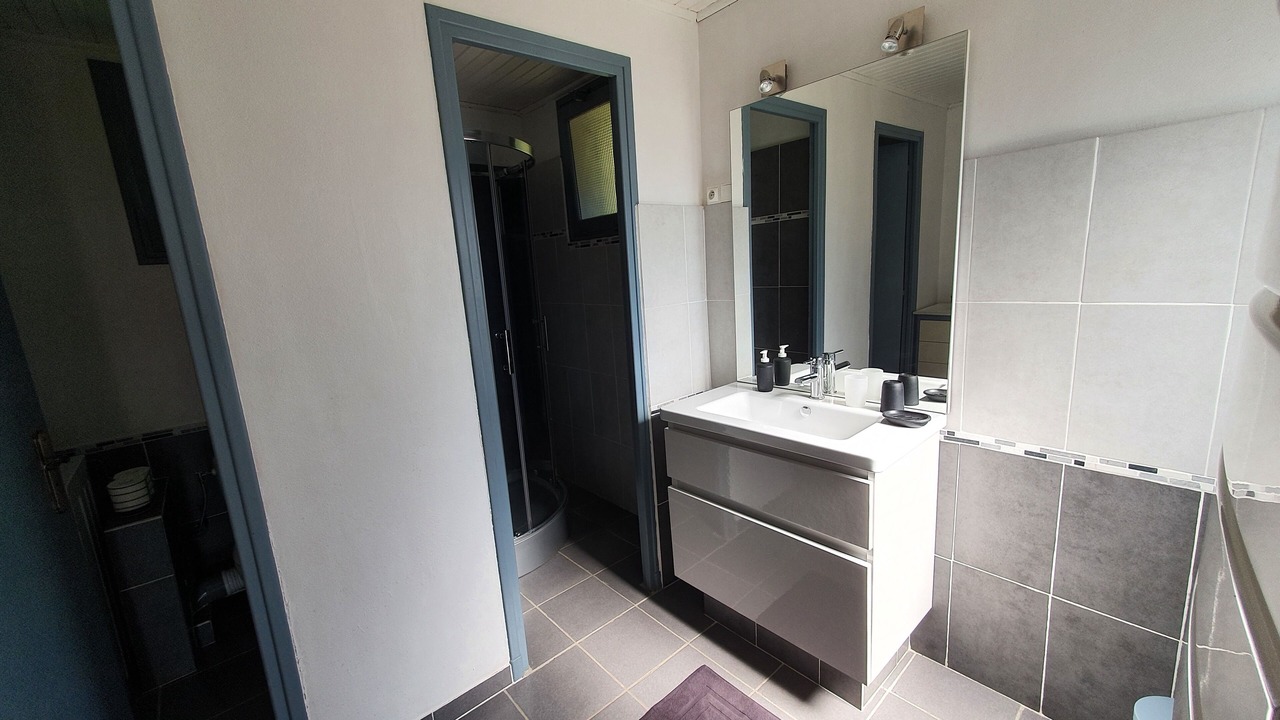 Photo of Bathroom in Courniou