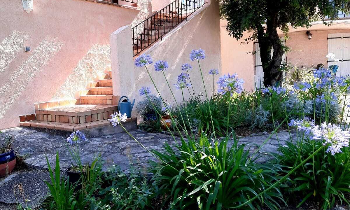 Photo of Outdoor in La Colline