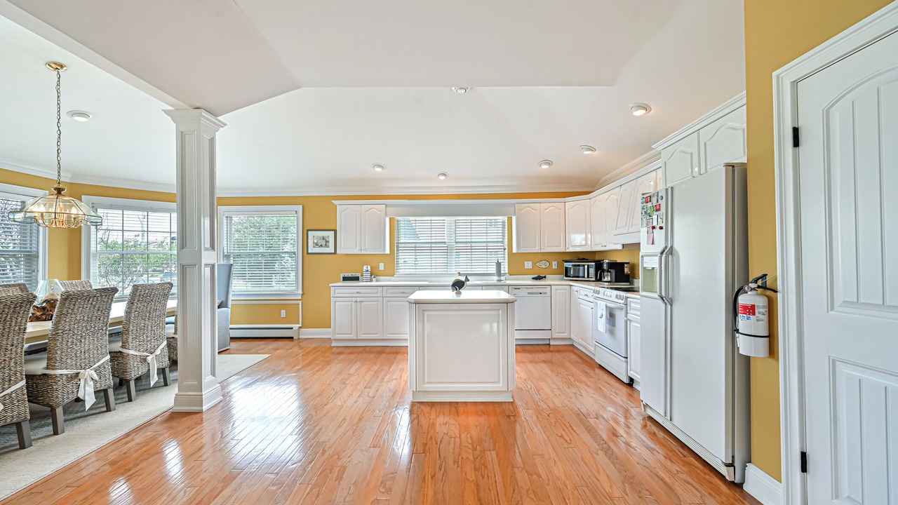 Photo of Kitchen in A-Zone