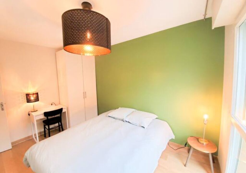 Photo of Bedroom in Centre-ville rive gauche