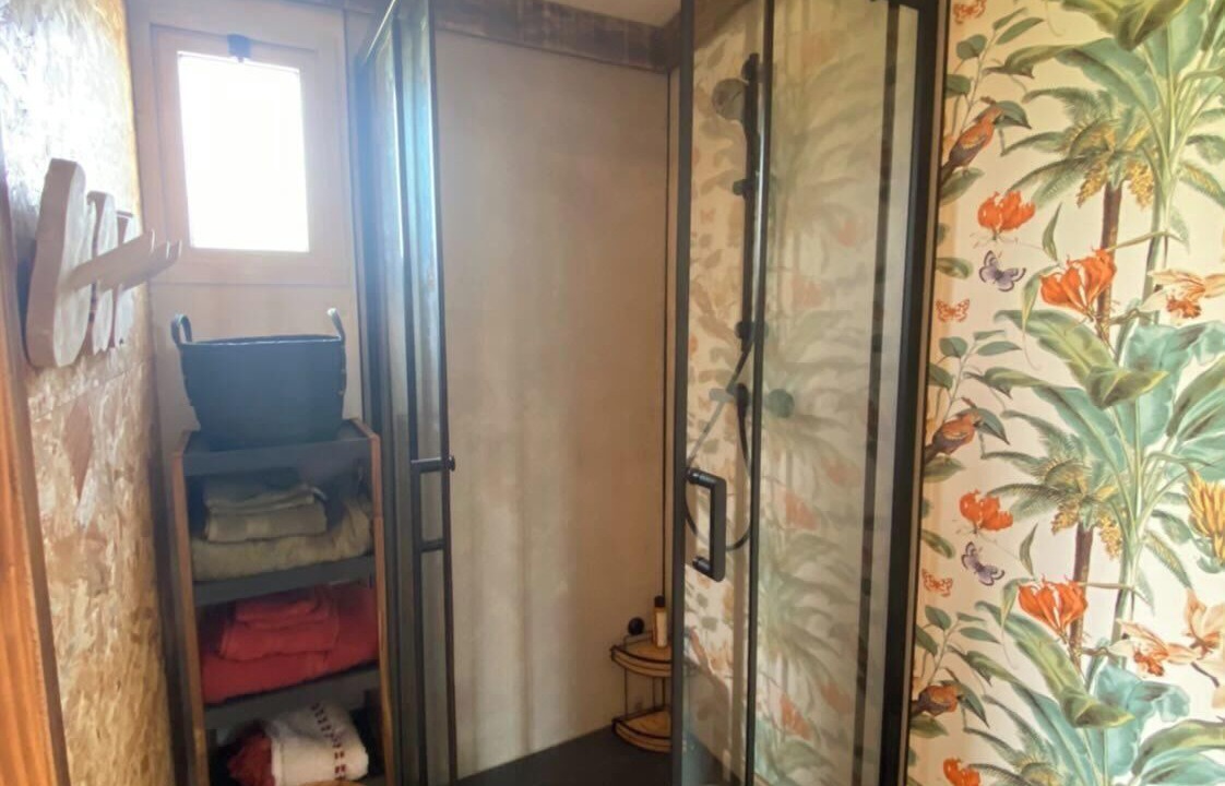 Photo of Bathroom in Les Mages