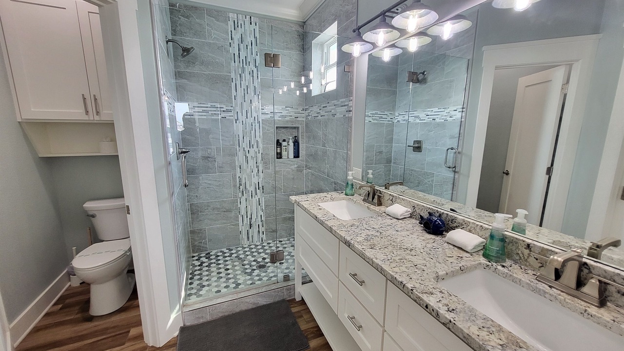 Photo of Bathroom in Jamaica Beach