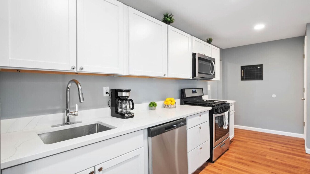 Photo of Kitchen in South Side Slopes