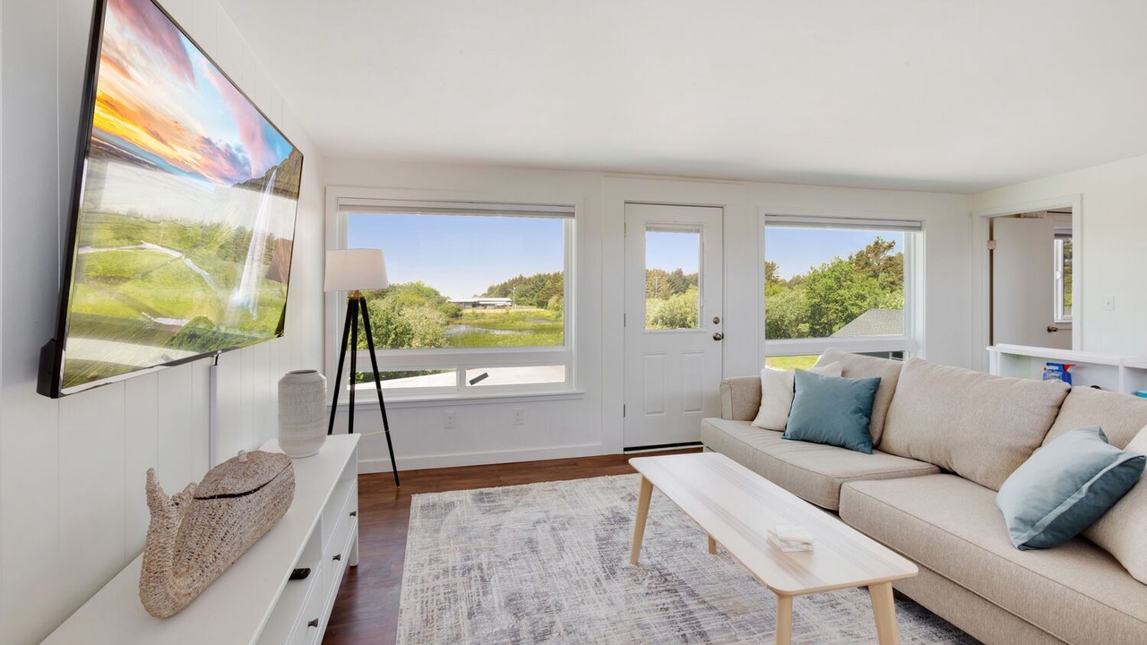 Photo of Livingroom in Grayland
