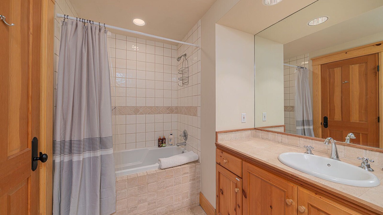 Photo of Bathroom in Mountain Village