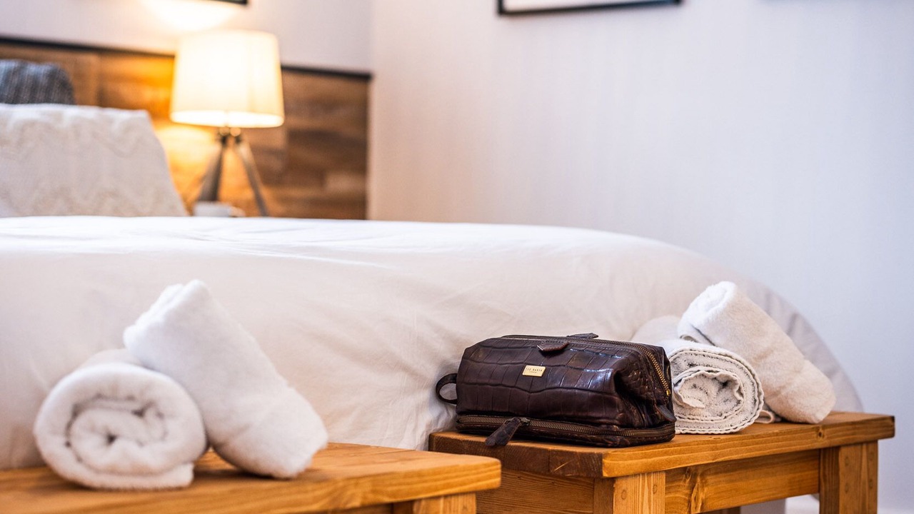 Photo of Others in Atlow