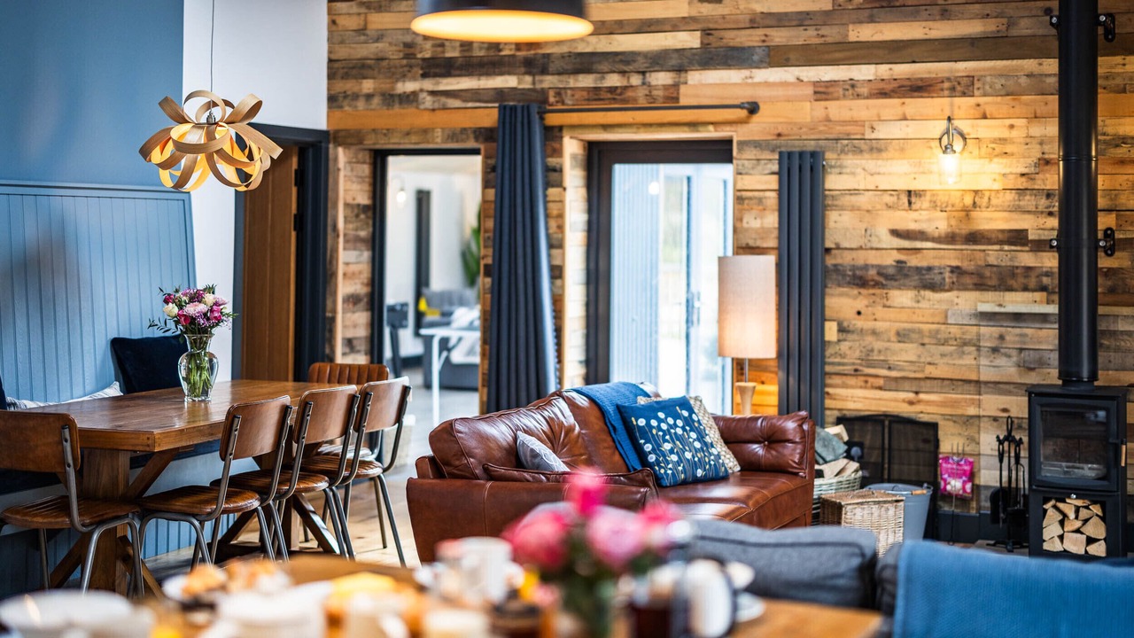 Photo of Others in Atlow