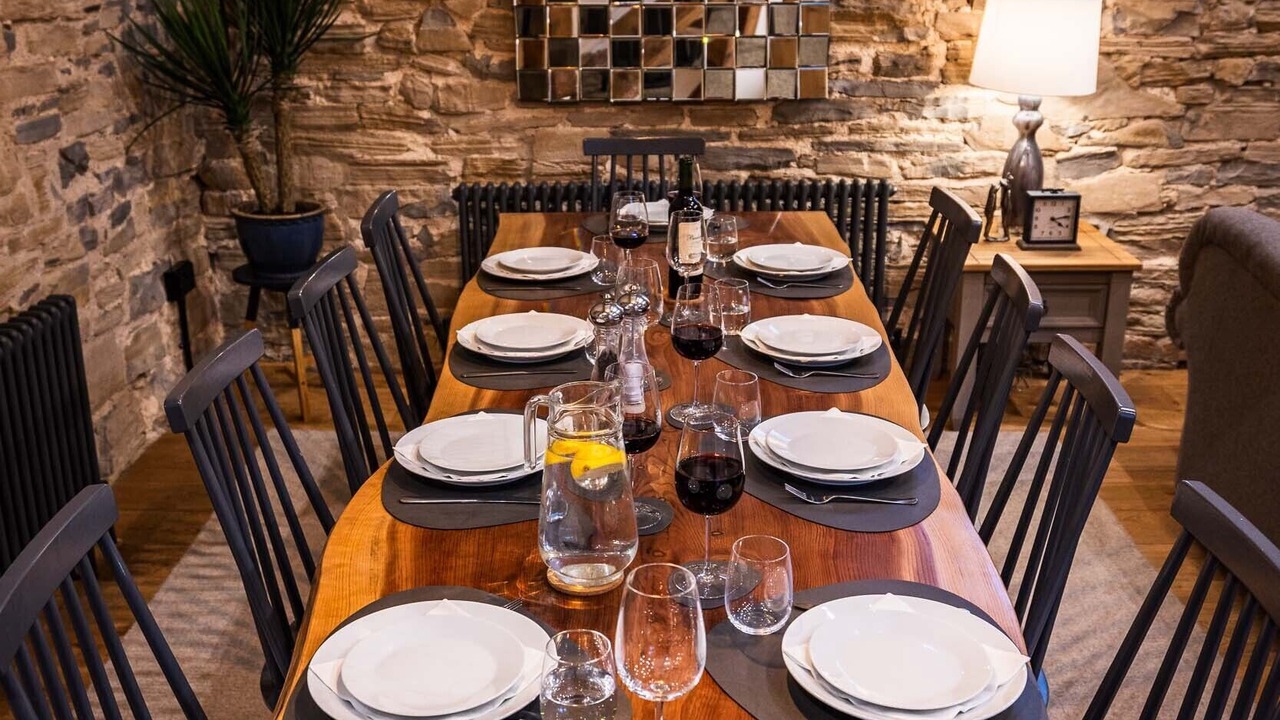 Photo of Others in Atlow