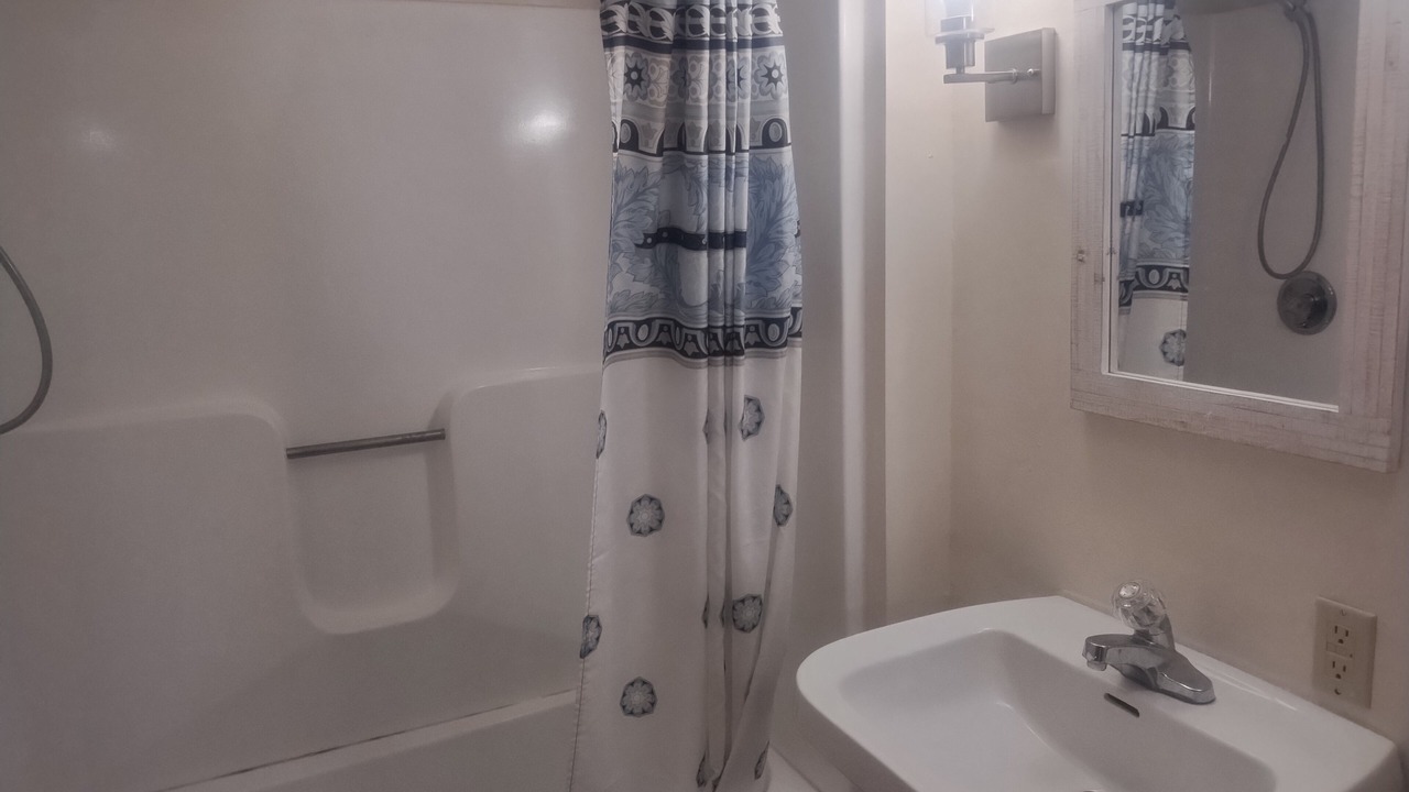 Photo of Bathroom in Oliverea